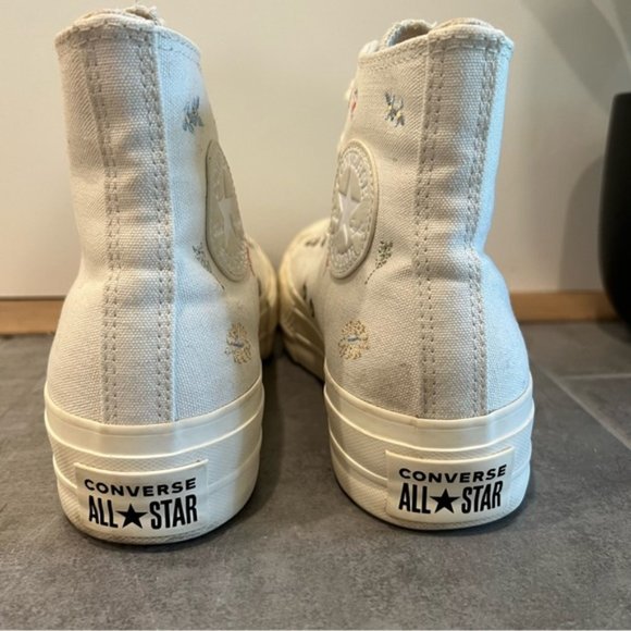 Converse Chuck Taylor All-Star Lift Hi in Things to Grow Egret - Picture 10 of 13